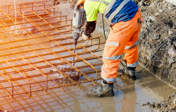 Best Commercial Concrete Services in Green Tree, PA